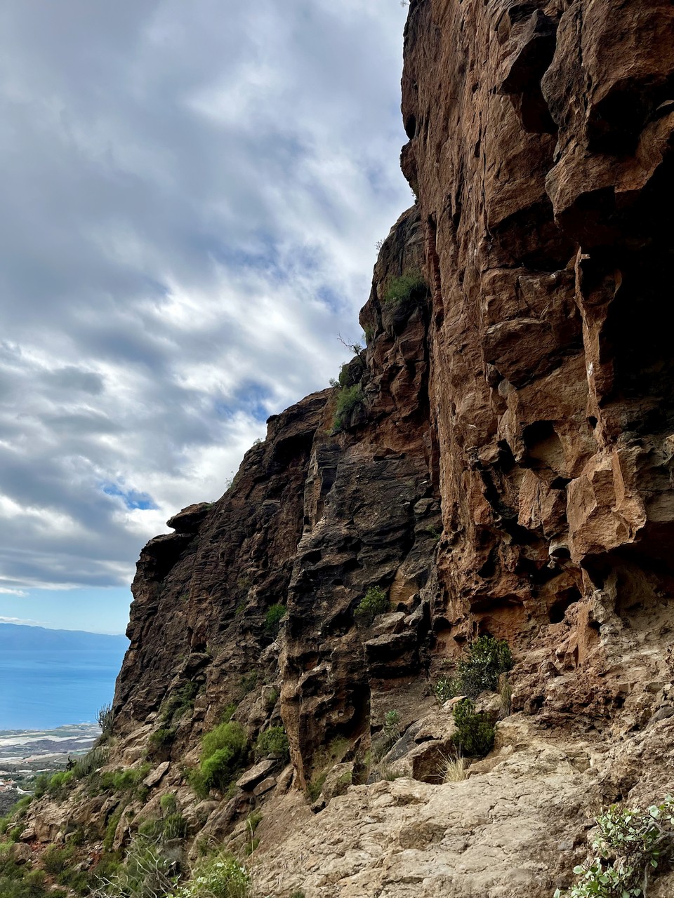 Kliknut�m zav�ete okno.