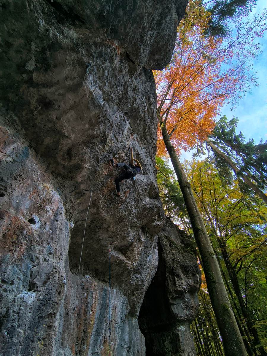 Kliknut�m zav�ete okno.