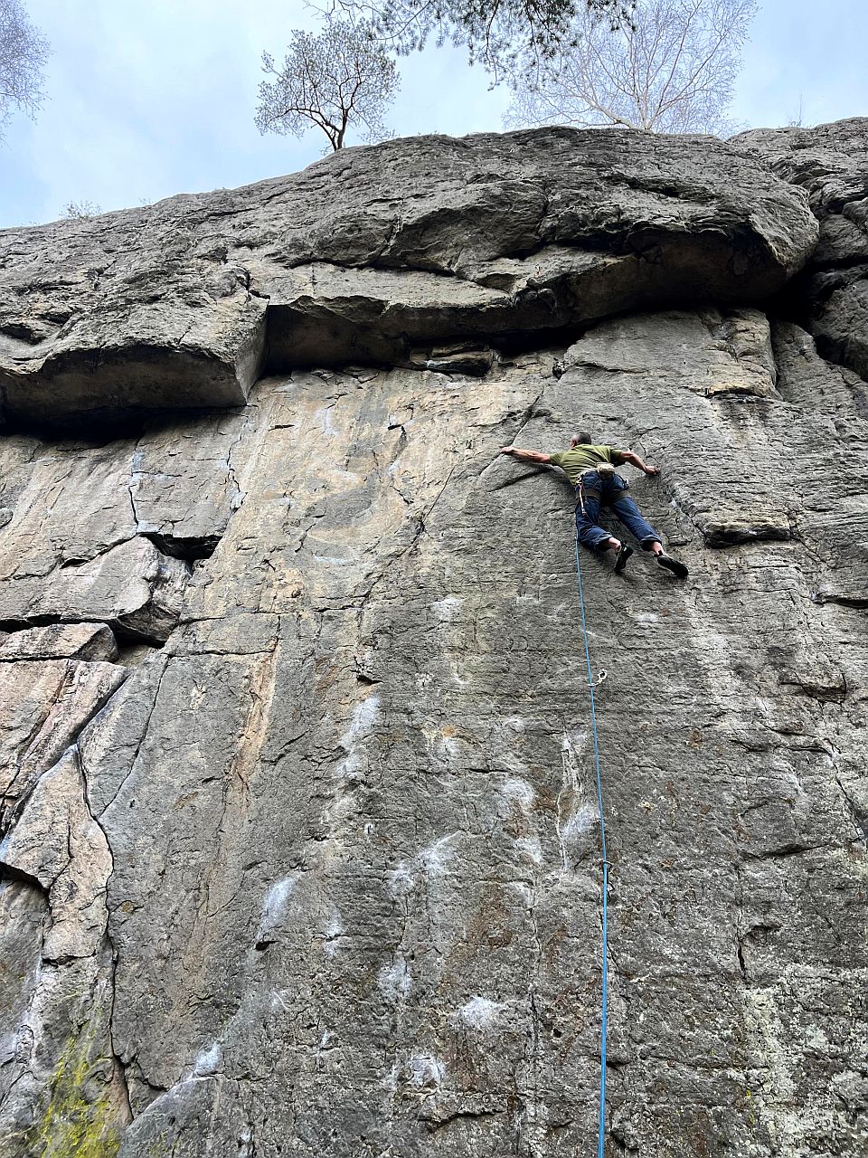 Kliknut�m zav�ete okno.